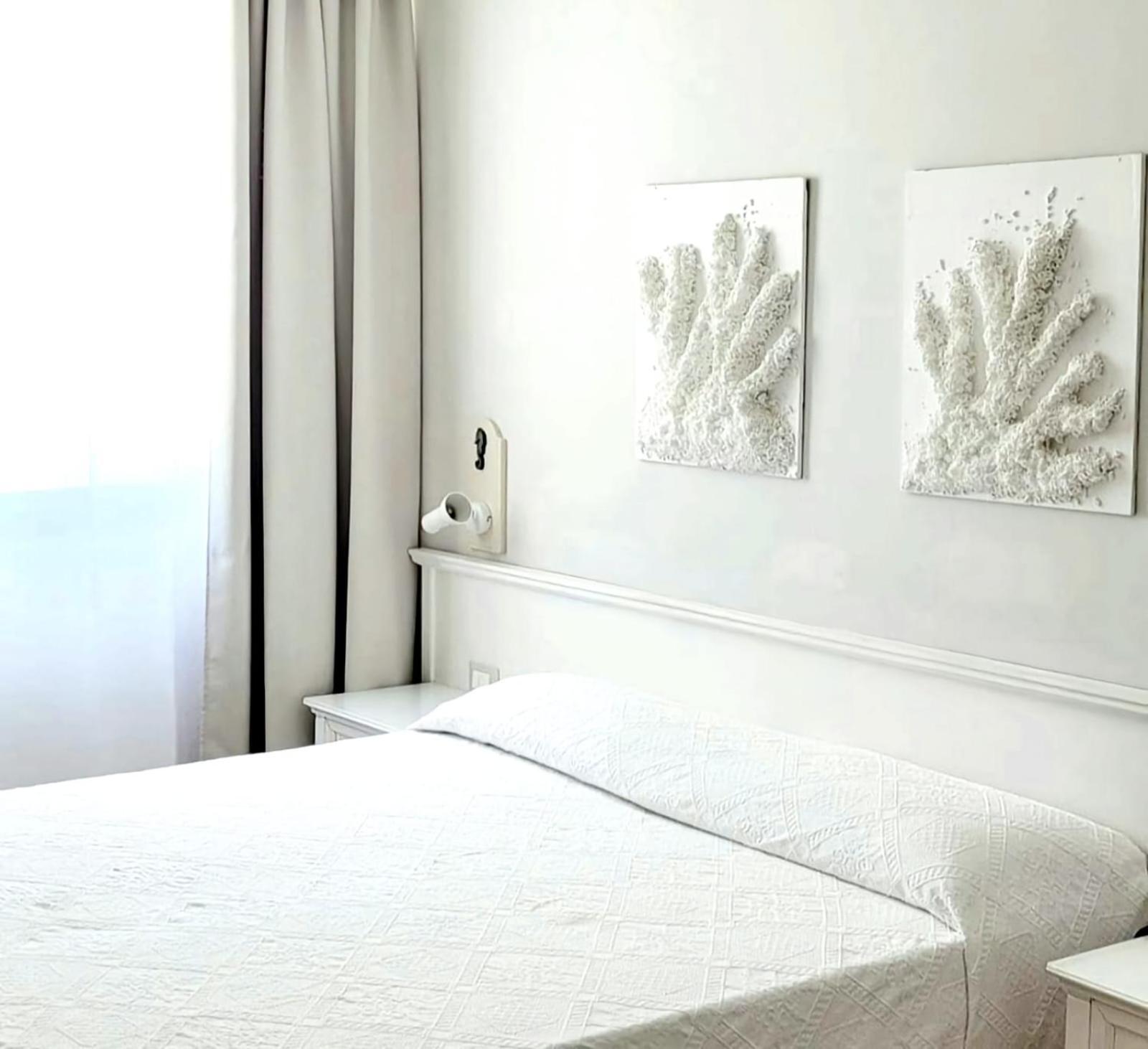 Hotel Acquamarina دونّالوكاتا المظهر الخارجي الصورة