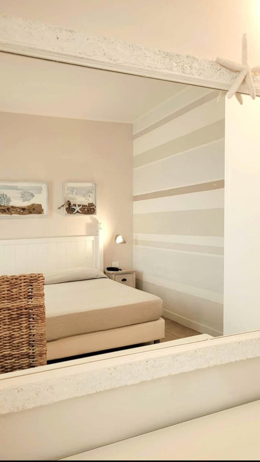 Hotel Acquamarina دونّالوكاتا المظهر الخارجي الصورة