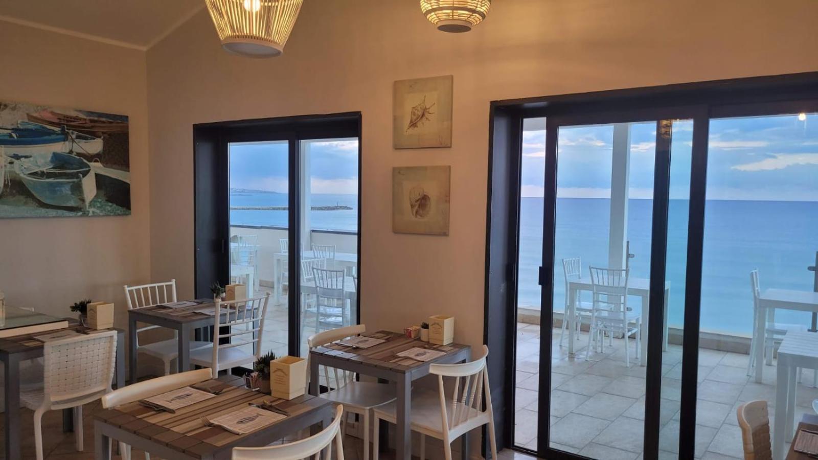Hotel Acquamarina دونّالوكاتا المظهر الخارجي الصورة